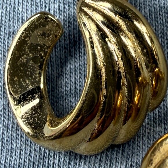 Vintage Gold-Tone Textured Hoop Earrings By Monet Pierced Post Women Jewelry - Picture 12 of 16